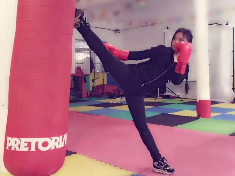 Dịch vụ vệ sĩ nữ